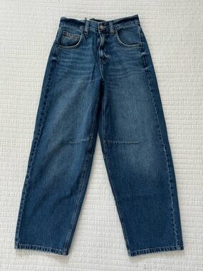 BDG Baggy Low-Rise Jeans